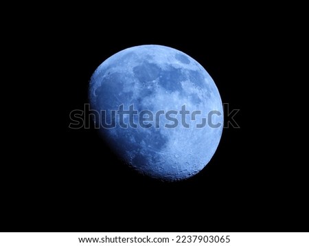 The state of the moon during the bulging moon phase