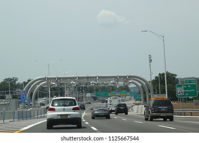 STATEN ISLAND, NEW YORK - JULY 1, 2018: Cashless Toll Station At The Verrazano-Narrows Bridge In Staten Island, New York