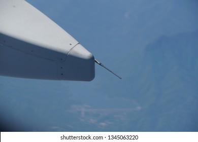 Static Dischargers Or Static Discharge Wicks At Trailing Edges Of Aircraft