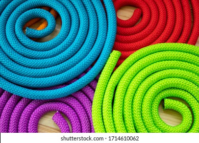 Static nylon cords. The gymnastic rope is a polypropylene cord. bright colors. A very soft, flexible rope is perfect for sporting events and outdoor activities.