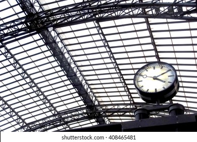 Station, Clock, 