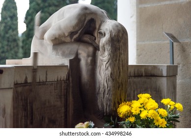 A statue