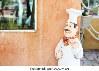 Statue of chef 