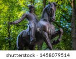 A statue commemorating Paul Revere