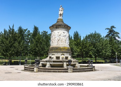 Statue Dedicated Tenor Julian Gayarre Pamplona Stock Photo 290903861 ...