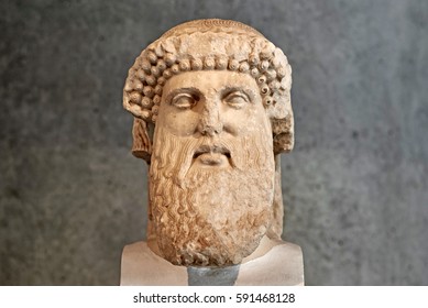 statue of Hermes 