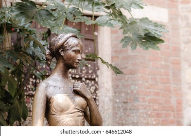 Statue Of Juliet, Juliet's House, Verona, Italy