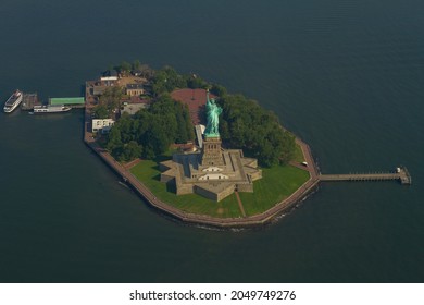 2,791 Aerial view of statue of liberty Images, Stock Photos & Vectors ...
