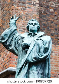 A statue of Martin Luther, beside the entrance of Marktkirche (Marketchurch), Hannover, Germany