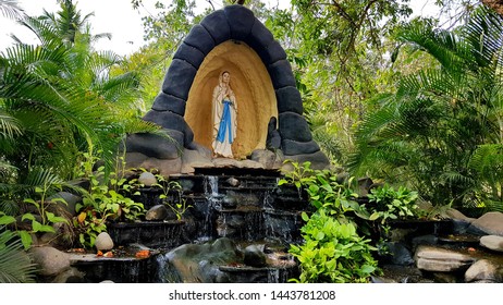 Praying In Garden Stock Photos Images Photography