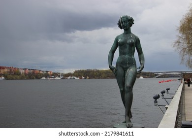 Statue Of Naked Woman (Dansen Av Carl Eldh) In Stadshusparken, Stockholm, Sweden, April 30, 2022