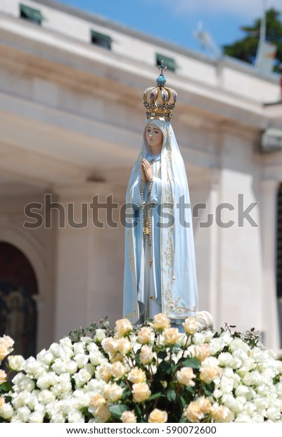 Statue Our Lady Fatima Being Carried Stock Photo (Edit Now) 590072600