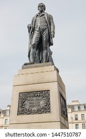 Statue Of Robert Burns George Square Glasgow Scotland