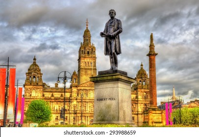 Statue Of Robert Peel In Glasgow - Scotland