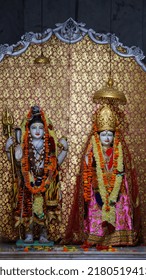 Statue Of Shiv Ji With Parvati Image