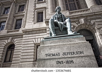 Statue Of Thomas Jefferson In Front Of The Cuyahoga County Courthouse In Cleveland Ohio 