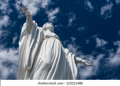 Statue Of Virgin Mary, Cerro San Cristobal, Santiago De Chile