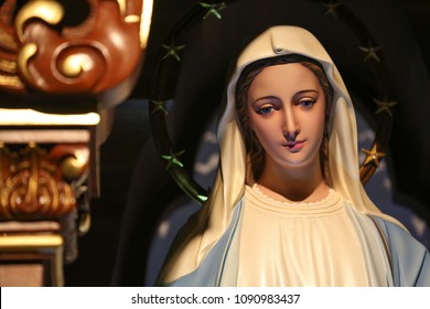 statue of virgin Mary our lady of grace