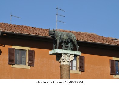 Statue Of The Wolf In Piazza Duomo In Pisa, Roman Empire, Italy