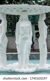 864 Woman pouring water statue Images, Stock Photos & Vectors