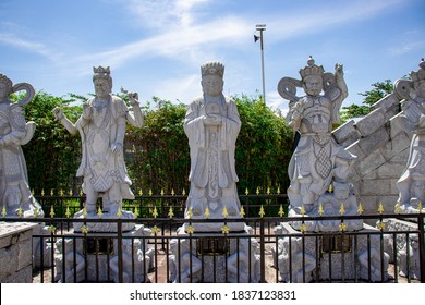 Statues Area Ksitigarbha Bodhisattva Temple Sunny Stock Photo ...