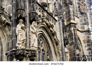 Statues at the famous Gothic Cathedral of Aachen  in Germany.