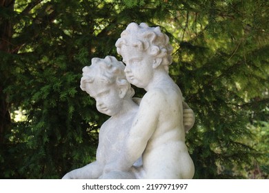 Statues In The Garden Of Schönbrunn Palace In Vienna, Austria.