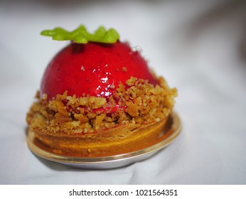 A Stawberry Cake