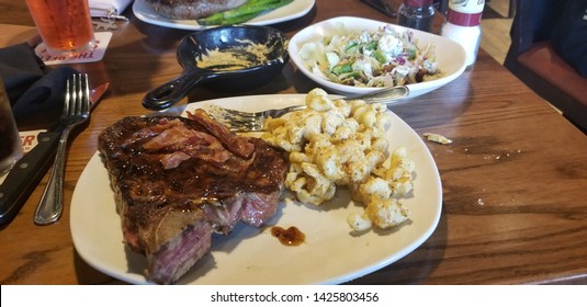 Steak Dinner With Macaroni 3 Cheese And Blue Cheese Salad 