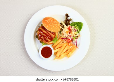 Steak,salad,Cheese,mayonnaise,pig,chicken,fish,beef,tomato Sauce,French Fries,Burger,Food,Top View,menu,Italian Food,