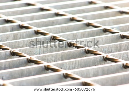 steal grating