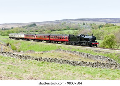 Steam Train, North Yorkshire Moors Railway (NYMR), Yorkshire, England