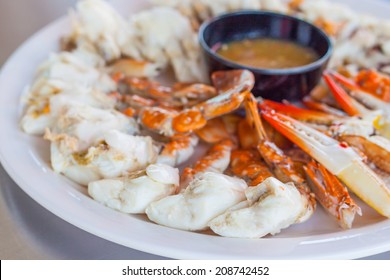 Steamed Blue Crab Legs With Spicy Dip, Thai Style, Seafood