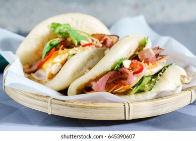 Steamed Buns 