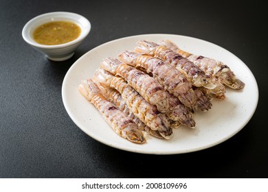 steamed crayfish or mantis shrimps or stomatopods with spicy seafood sauce