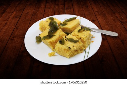 Steamed Gramflour Indian Snacks - Gujarati Dhokla