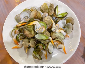 Steamed Seafood Shells With Sauce In Seafood Restaurant