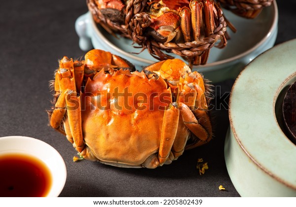 steaming shanghai hairy crabs, chinese\
cuisine，Mitten Crab, shanghai hairy\
crabs,