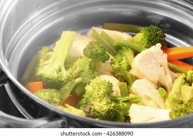 Steaming Vegetables / Cooking Vegetables In A Steamer.