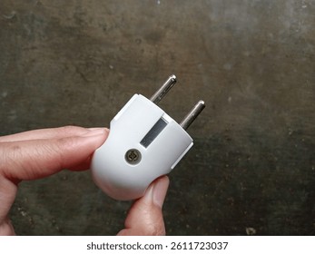 A stecker (or plug) is an electrical device used to connect appliances to a power source. Establishing a secure electrical connection.