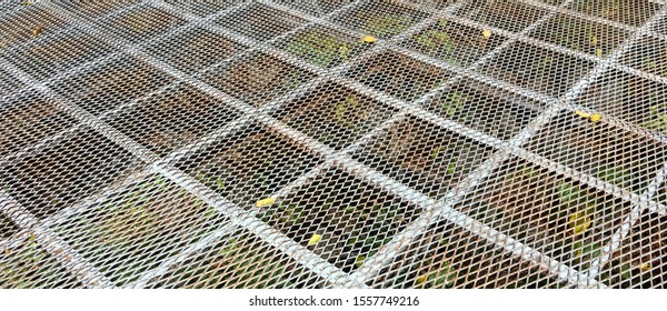 metal mesh flooring