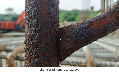 Steel Joints Are Dirty And Rusty Due To Extreme Weather