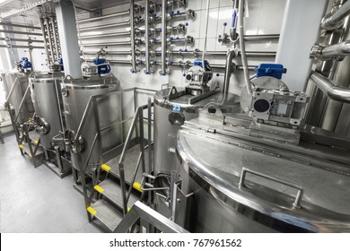 Steel tanks for mixing liquid. Food industry.