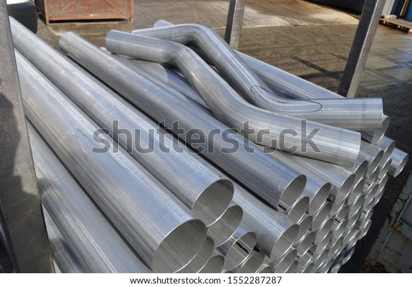 Steel tubing for\
automotive manufacturing