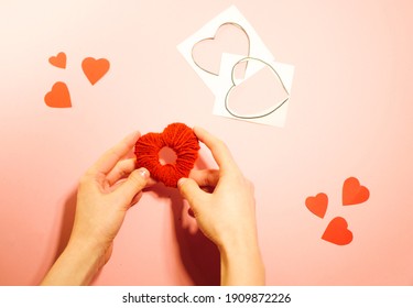 Step By Step Making Pompom Heart. Valentines Day Gift. Flat Lay Guide 