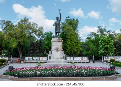 The Stephen the Great Monument (Romanian: Monumentul lui Ștefan cel Mare) is a prominent monument in Chișinău, Moldova.
