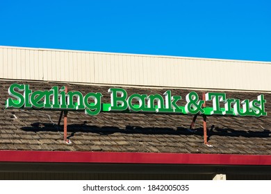 Sterling Bank & Trust Sign On Neighborhood Community Bank Branch - Cupertino, California, USA - 2020