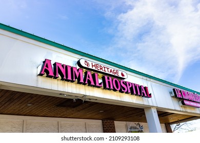 Sterling, USA - March 13, 2021: Loudoun County, Virginia Exterior Entrance To Heritage Animal Hospital With Nobody Closeup Of Sign For Pet Veterinarian Small Business