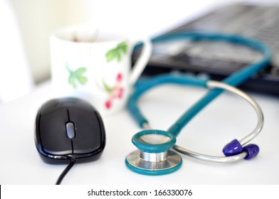 stethoscope and mouse 