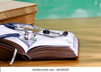 Stethoscope With Reference Books